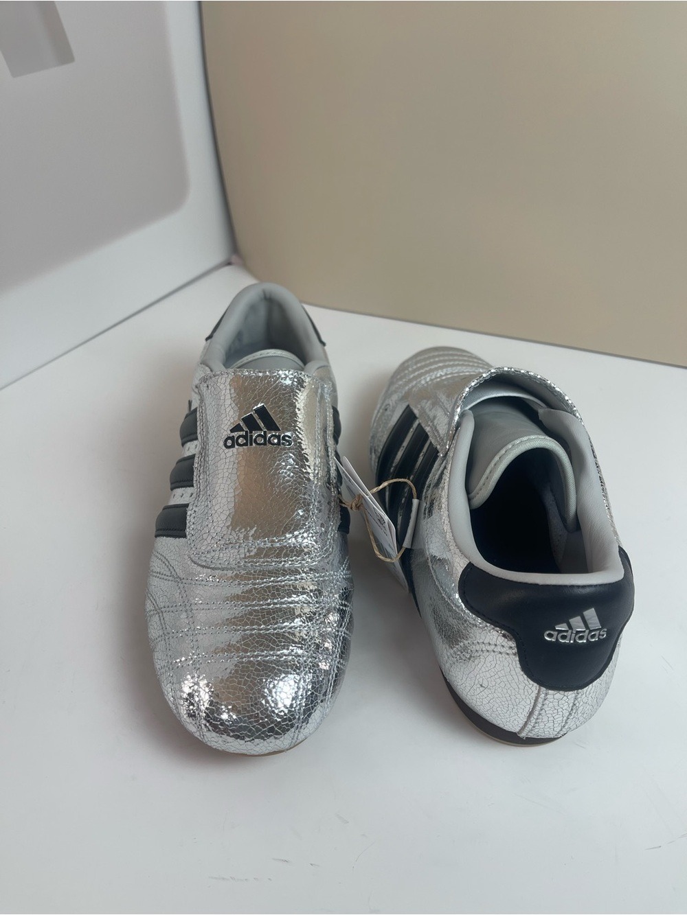 Adidas Originals Taekwondo Women’s Leather Silver Metallic Black Sneakers 6.5 - Picture 11 of 12